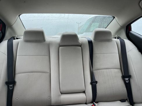 Used 2025 Nissan Altima 2.5 SV image 38