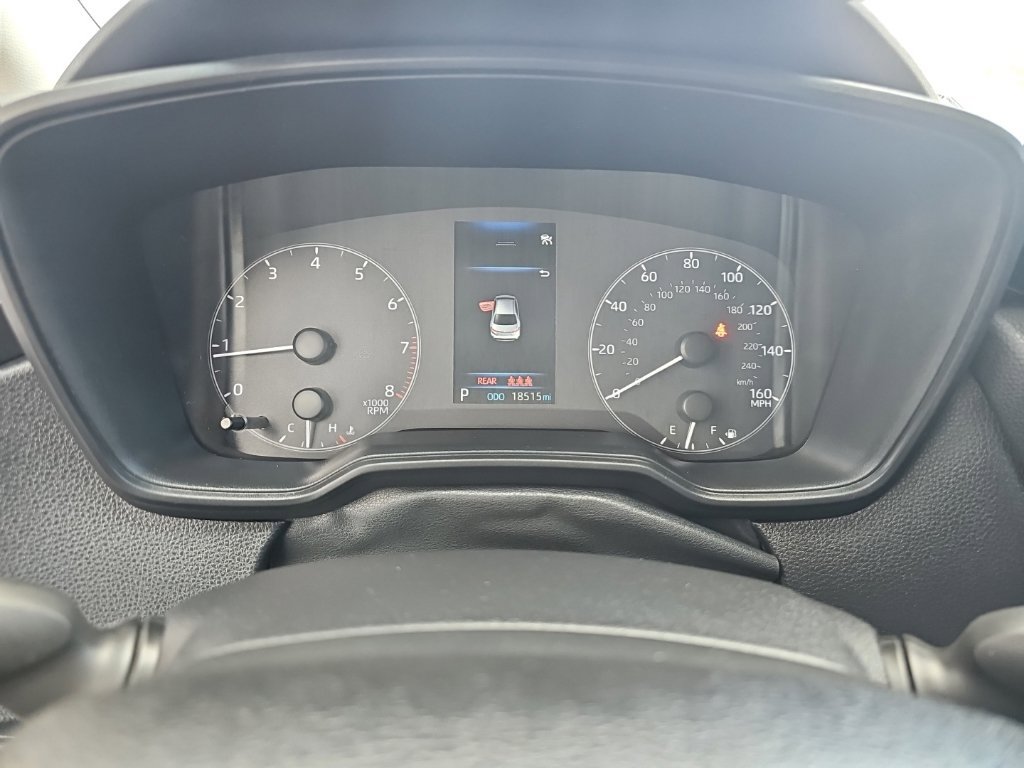 Used 2025 Toyota Corolla LE FWD image 14