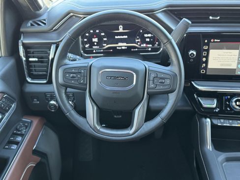 Used 2025 GMC Sierra 2500 Denali Ultimate image 22