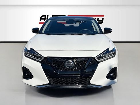Used 2023 Nissan Maxima Platinum w/ Sport Mat Group FWD image 2