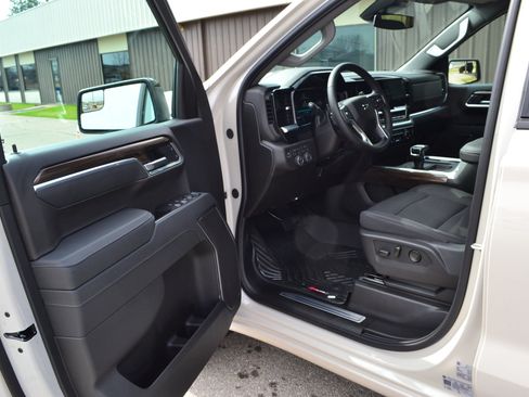 New 2026 Chevrolet Silverado 1500 RST AWD/4WD image 7