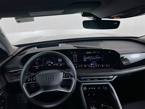 New 2025 Audi Q5 Premium Plus image 23