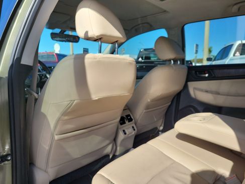 Used 2018 Subaru Outback 3.6R Limited image 15