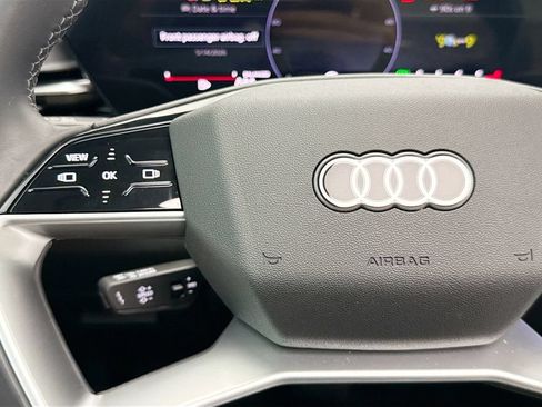 Used 2025 Audi Q5 Premium AWD/4WD image 11