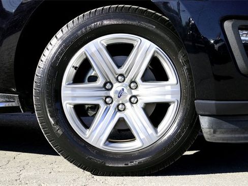 Used 2019 Ford Expedition XLT w/ Equipment Group 202A image 2