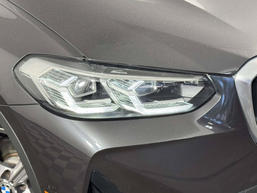 Used 2022 BMW X3 xDrive30i w/ Convenience Package AWD/4WD image 15