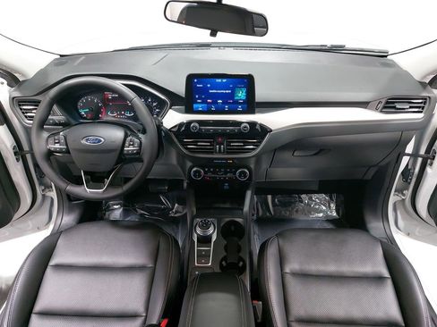 Used 2022 Ford Escape SEL image 9