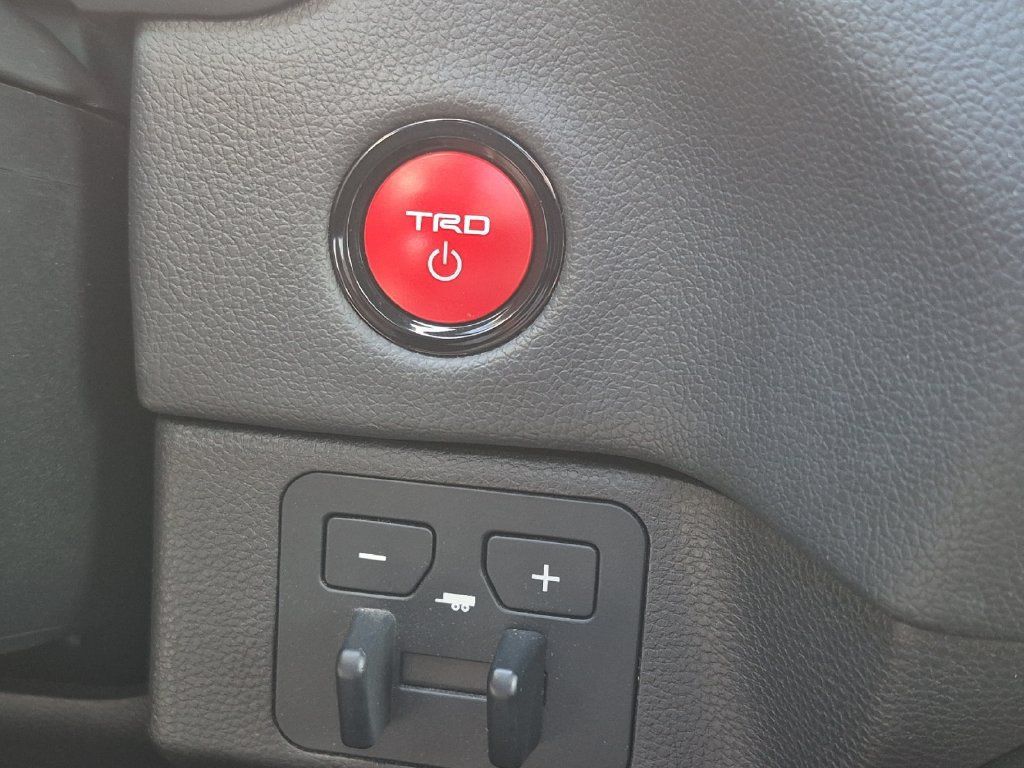 Used 2025 Toyota Sequoia TRD Pro AWD/4WD image 23