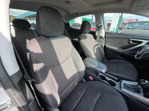 Used 2016 Hyundai Elantra Value Edition FWD image 13
