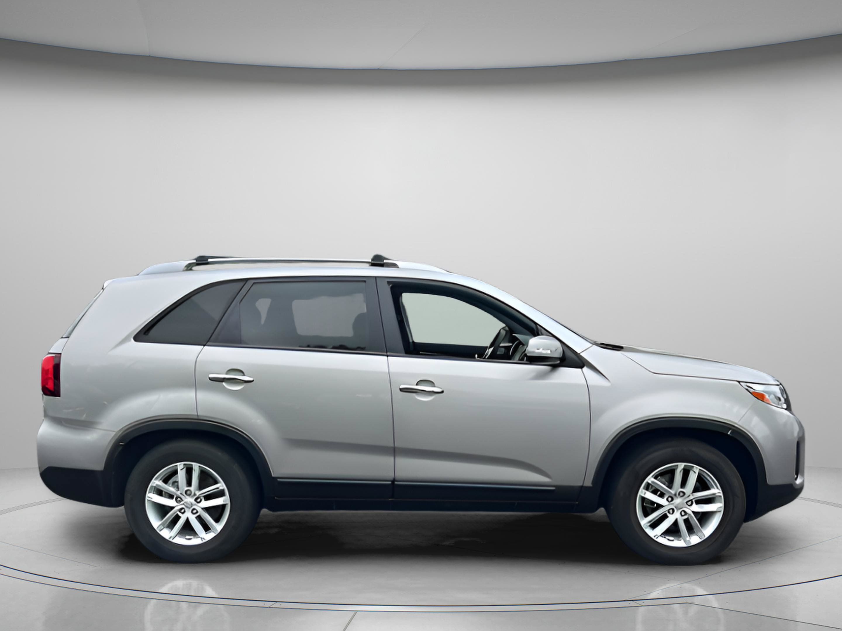 Used 2014 Kia Sorento LX FWD image 6