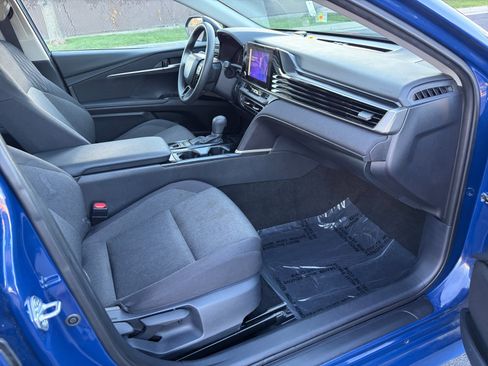 Used 2025 Toyota Camry LE FWD image 25