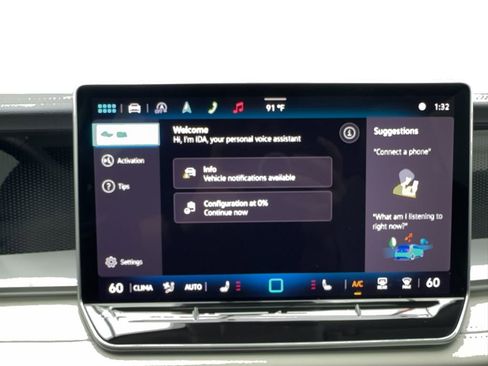 Used 2025 Volkswagen Tiguan SE w/ Panoramic Sunroof Package FWD image 44