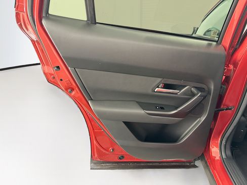 Used 2025 MAZDA CX-50 AWD 2.5 S w/ Premium Plus Pkg image 28