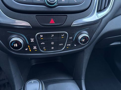 Used 2020 Chevrolet Equinox LT image 27