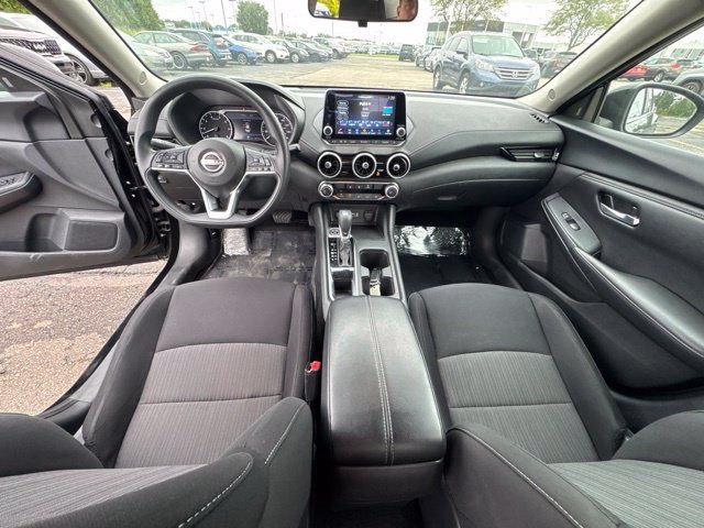 Used 2024 Nissan Sentra SV FWD image 13
