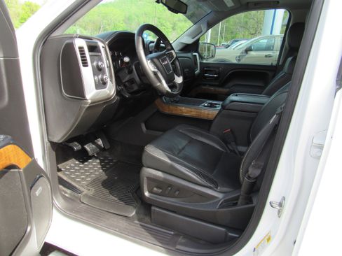 Used 2014 GMC Sierra 1500 SLT w/ SLT Crew Cab Value Package AWD/4WD image 16