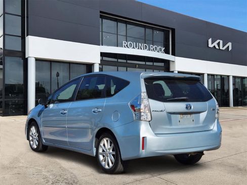 Used 2014 Toyota Prius V Five image 6