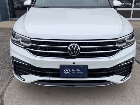 Certified 2022 Volkswagen Tiguan SEL R-Line image 3