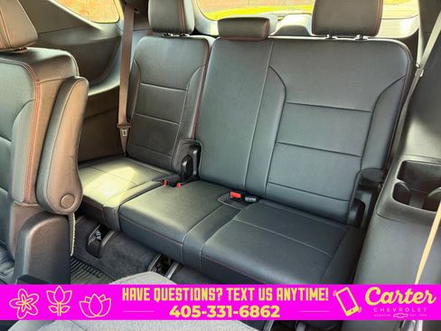 Used 2025 Chevrolet Traverse RS image 23
