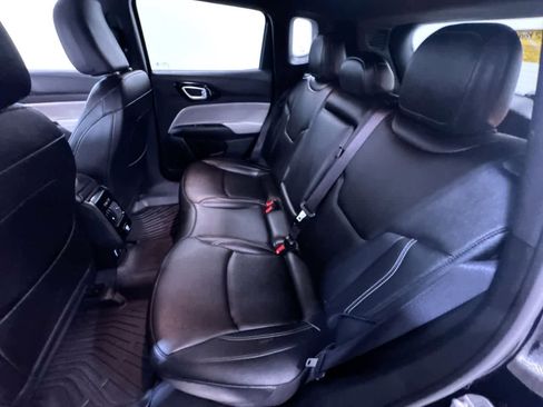 Used 2025 Jeep Compass Limited image 35