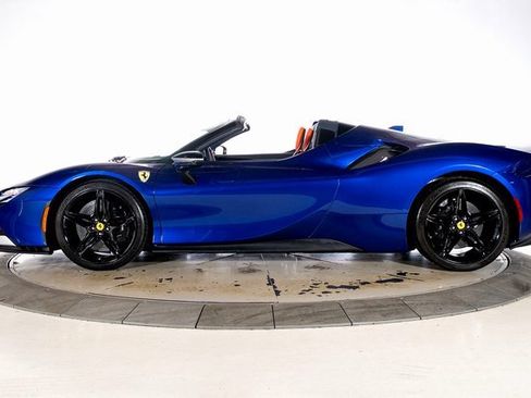 Certified 2024 Ferrari SF90 Spider image 3