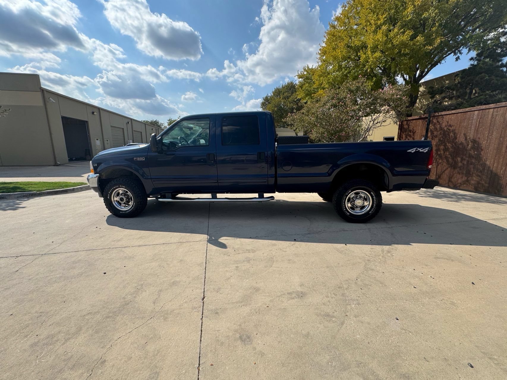 Used 2002 Ford F350 Lariat AWD/4WD image 3