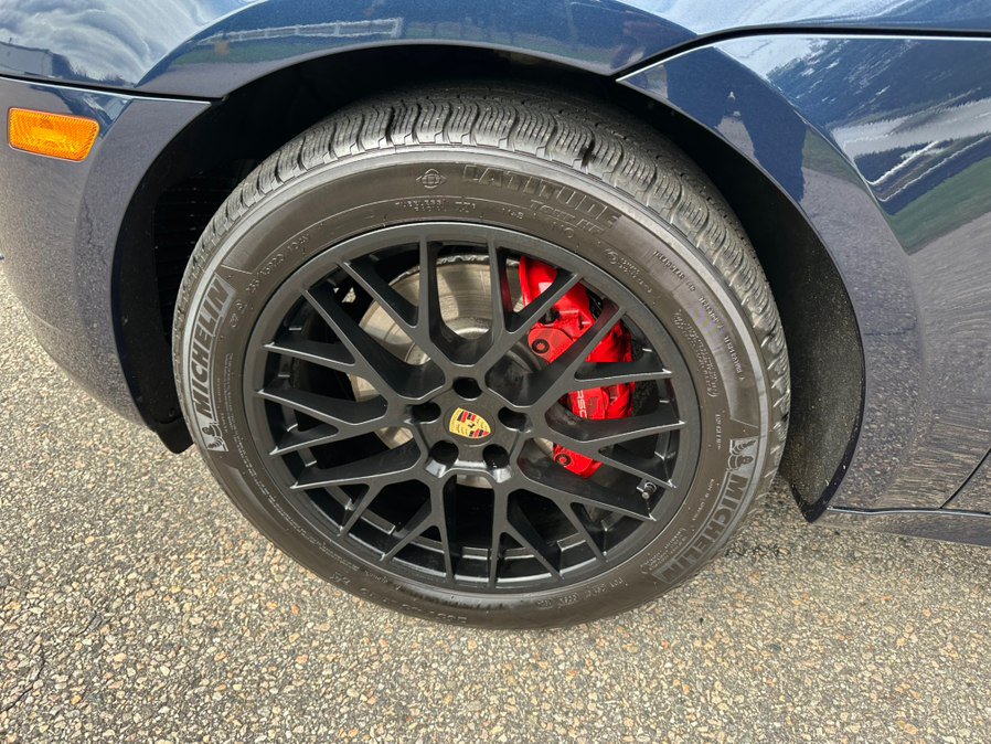 Used 2017 Porsche Macan GTS AWD/4WD image 35