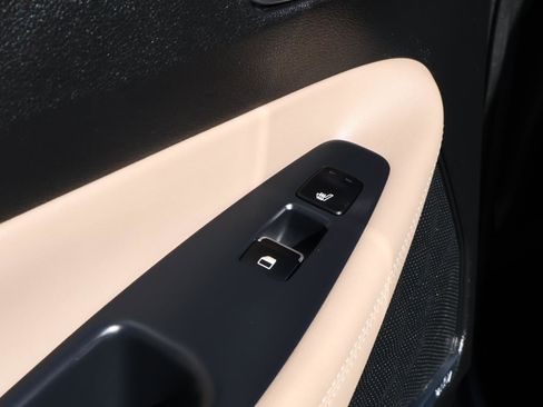 Used 2020 Hyundai Santa Fe Limited image 22