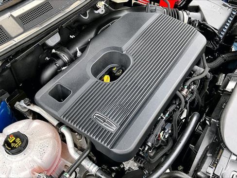 Used 2020 Lincoln Corsair Reserve w/ Equipment Group 201A image 37