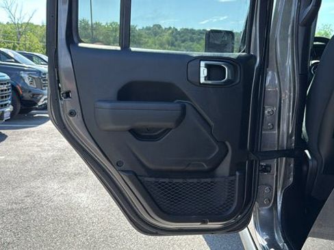 Certified 2026 Jeep Gladiator Mojave w/ Safety Group AWD/4WD image 24