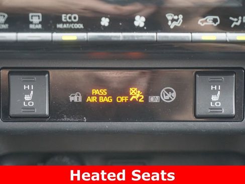 Used 2023 Toyota RAV4 XLE AWD/4WD image 7