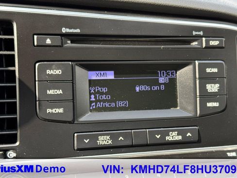 Used 2017 Hyundai Elantra SE image 27