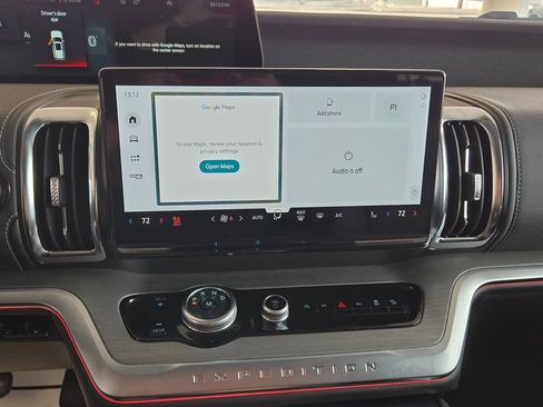 Used 2025 Ford Expedition Platinum w/ Driver's Package image 19