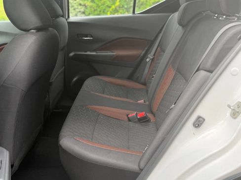 Used 2021 Nissan Kicks SR FWD image 13