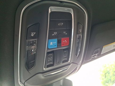 Used 2022 Jeep Grand Cherokee L Laredo AWD/4WD image 27
