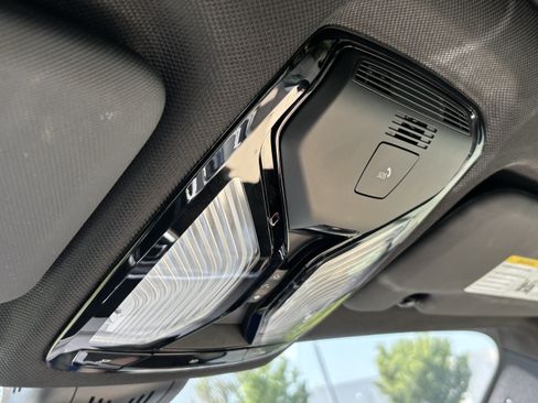 Used 2020 BMW X5 sDrive40i w/ Premium Package RWD image 28