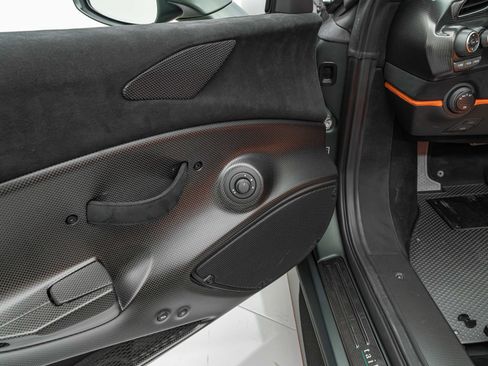 Certified 2020 Ferrari 488 Pista Spider RWD image 34
