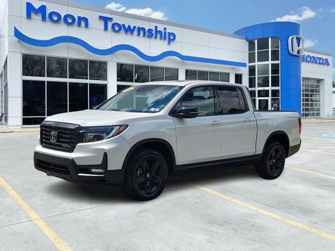Used 2023 Honda Ridgeline Black Edition image 3