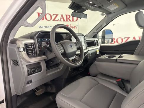 New 2025 Ford F550 4x4 Regular Cab Super Duty image 11