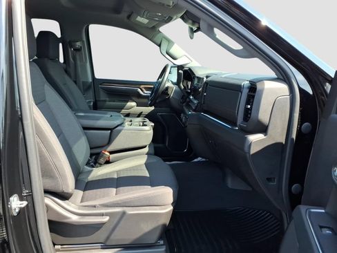 Used 2023 Chevrolet Silverado 1500 LT AWD/4WD image 10