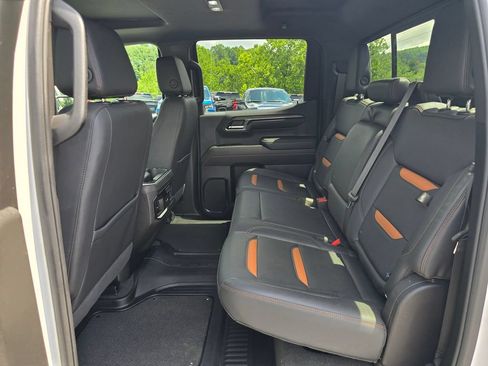 Certified 2024 GMC Sierra 1500 AT4 w/ Technology Package AWD/4WD image 14