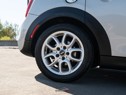 Used 2015 MINI Cooper S image 11