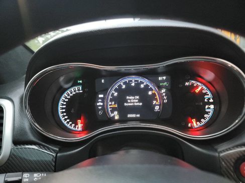 Used 2021 Jeep Grand Cherokee SRT image 20