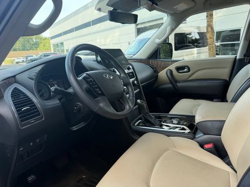 Used 2023 INFINITI QX80 Premium Select w/ All-Season Package AWD/4WD image 12