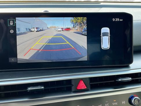 Certified 2025 Kia Sorento EX w/ EX Panoramic Sunroof Package image 14