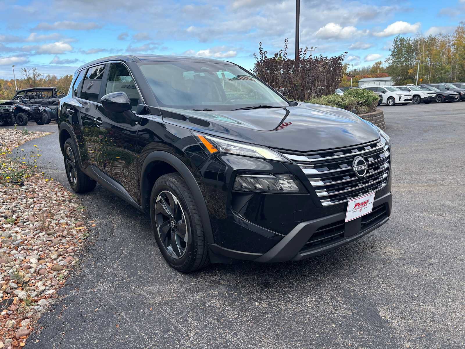 Used 2024 Nissan Rogue SV AWD/4WD image 10