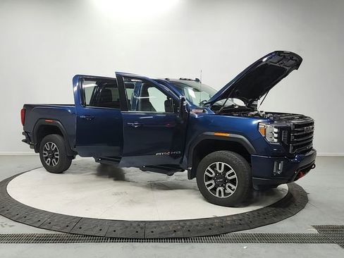 Used 2023 GMC Sierra 2500 AT4 w/ Gooseneck/5TH Wheel Package AWD/4WD image 9
