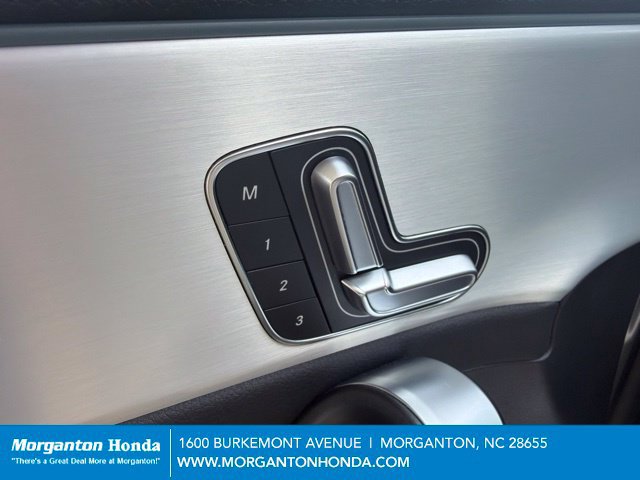 Used 2025 Mercedes-Benz CLA 250 4MATIC image 15