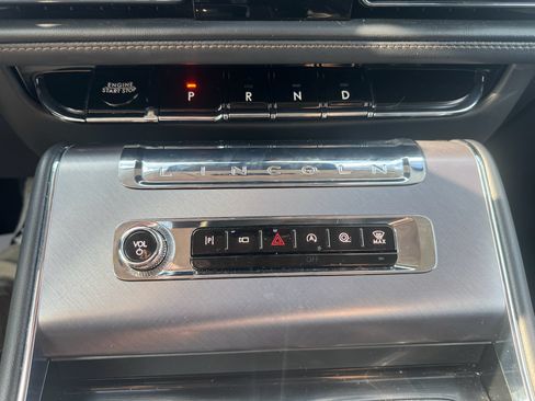 Used 2025 Lincoln Aviator 2WD image 30
