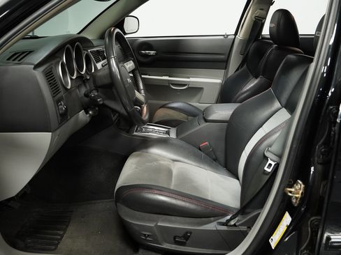 Used 2006 Dodge Magnum SRT8 w/ SRT Option Group III image 28